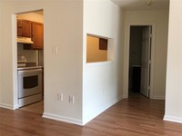 714 Memorial Mews St photo'