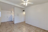 Virginia Apartments in Phoenix, AZ - Building Photo - Building Photo