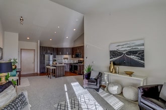 The McHenry in Sun Prairie, WI - Building Photo - Building Photo