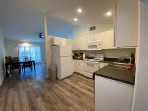 7448 Mitchell Ranch Rd in New Port Richey, FL - Building Photo - Building Photo