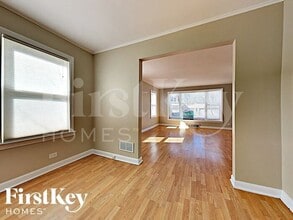 1573 W 100th Pl in Chicago, IL - Building Photo - Building Photo
