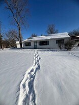 9600 Mark Trail in Fairview Heights, IL - Building Photo