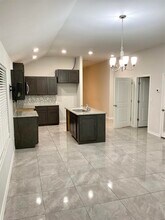 5412 Capilla St in Laredo, TX - Building Photo - Building Photo