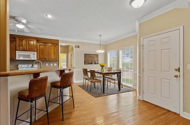 15574 Floyd Ln in Overland Park, KS - Building Photo - Building Photo