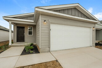 10323 Monte Carmel Pl in Converse, TX - Building Photo - Building Photo