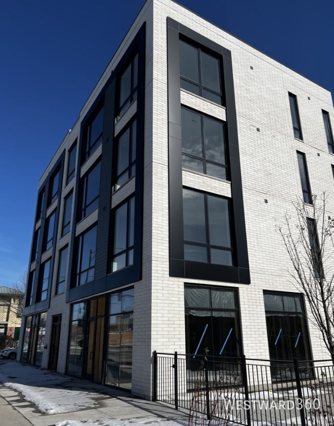 property at 1320 S Ashland Ave