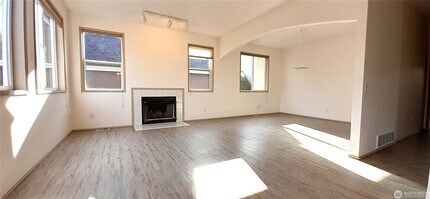 5501 Wilson Ave S in Seattle, WA - Building Photo - Building Photo