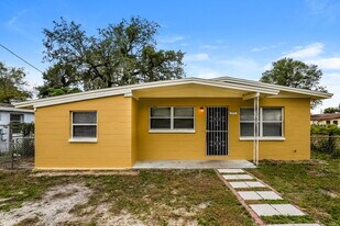2911 E 23rd Ave in Tampa, FL - Building Photo