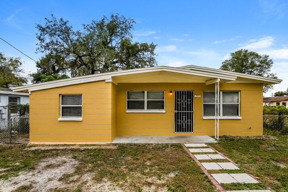 2911 E 23rd Ave in Tampa, FL - Building Photo