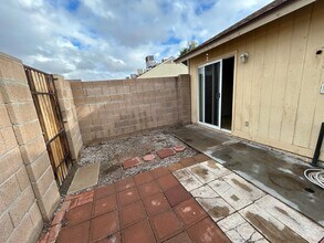 8943 W Manzanita Dr in Peoria, AZ - Building Photo - Building Photo