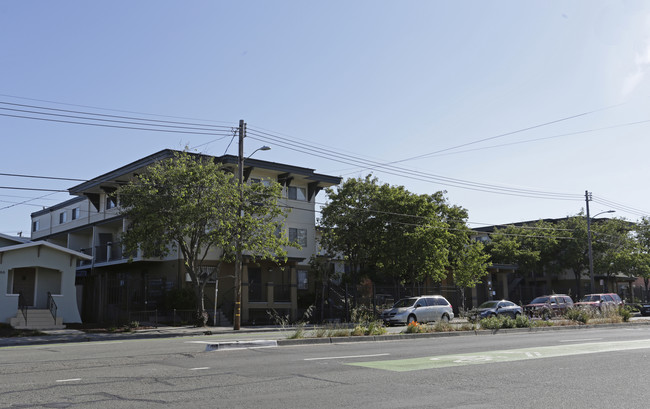 950 40th St in Emeryville, CA - Foto de edificio - Building Photo