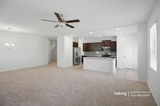 101 Parkwood Dr in Dawsonville, GA - Foto de edificio - Building Photo