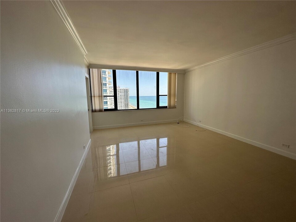 3505 S Ocean Dr, Unit 1411 in Hollywood, FL - Building Photo