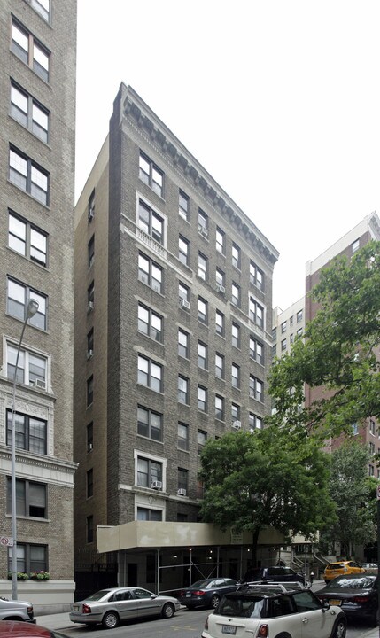 315 W 102nd St in New York, NY - Building Photo