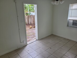 6325 Buchanan St, Unit 6325 in Hollywood, FL - Building Photo - Building Photo