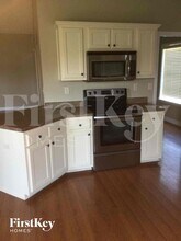 1628 Needle Oak Dr in Cordova, TN - Building Photo - Building Photo