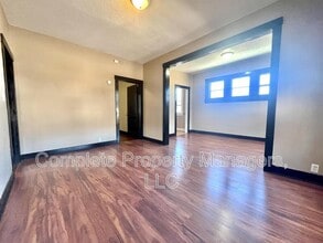 325 E Washington St in Mankato, MN - Building Photo - Building Photo