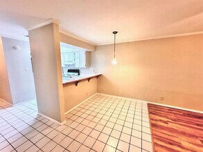 2215 Post Rd in Austin, TX - Building Photo - Building Photo