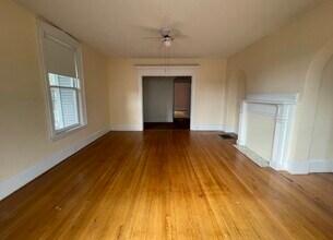 84 Walker St in Newton, MA - Building Photo - Building Photo