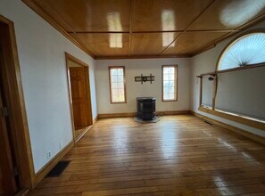 13 Wawecus Hill Rd in Norwich, CT - Building Photo - Building Photo