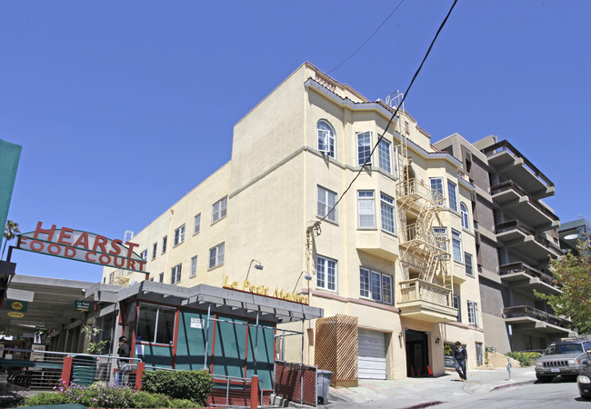 Hearst Avenue Apartments in Berkeley, CA - Building Photo - Building Photo