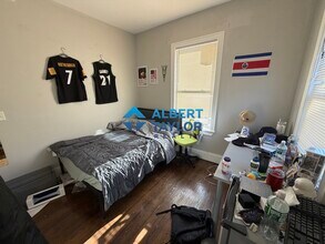 71 Hillside St, Unit 3 in Boston, MA - Building Photo - Building Photo