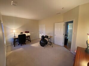 204 Bohemia Mill Pond Dr in Middletown, DE - Building Photo - Building Photo