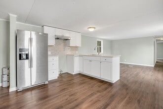 6266 Magnolia Dr in Chincoteague, VA - Building Photo - Building Photo