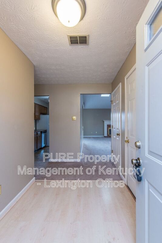 3209 Foxchase Ct in Lexington, KY - Building Photo - Building Photo