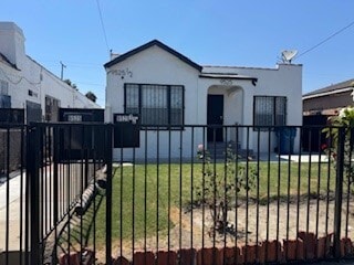 property at 9525 Juniper St
