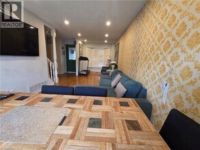 3082 Cantelon Crescent in Mississauga, ON - Building Photo - Building Photo