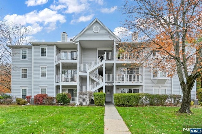 property at 353 Cottonwood Way