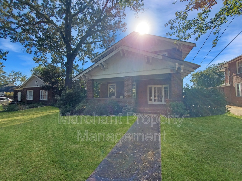 9 David St in Greenville, SC - Building Photo