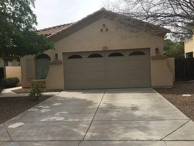 4493 E Sundance Ct in Gilbert, AZ - Building Photo