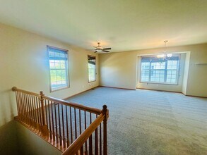 1527 Coneflower Ln in Shakopee, MN - Building Photo - Building Photo