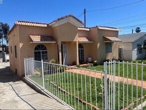454 S Sydney Dr in Los Angeles, CA - Building Photo - Building Photo