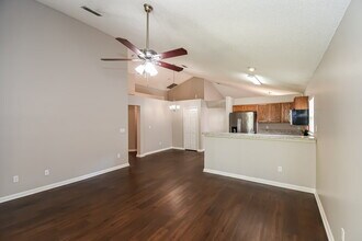 2741 Acorn Park Dr N in Jacksonville, FL - Building Photo - Building Photo
