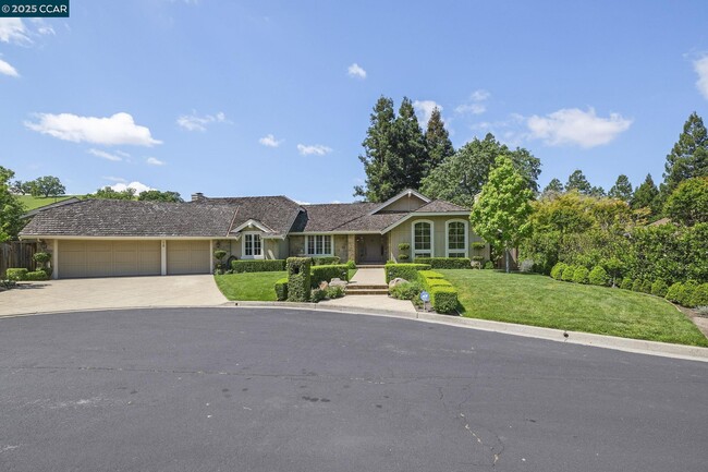 18 Emmons Canyon Ct in Alamo, CA - Building Photo - Building Photo