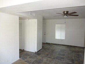 9930 W Oak Ridge Dr in Sun City, AZ - Building Photo - Building Photo