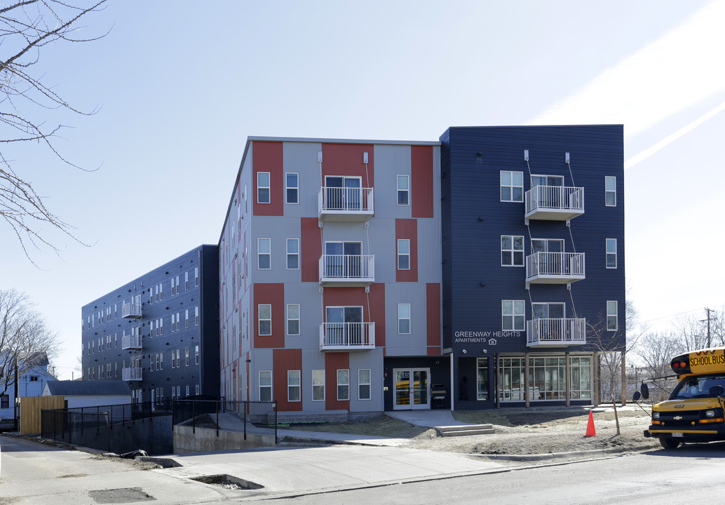 Greenway Heights Family Housing in Minneapolis, MN - Foto de edificio