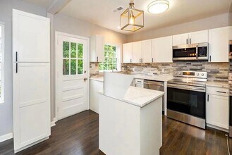 2032 Westminster Way NE in Atlanta, GA - Building Photo - Building Photo