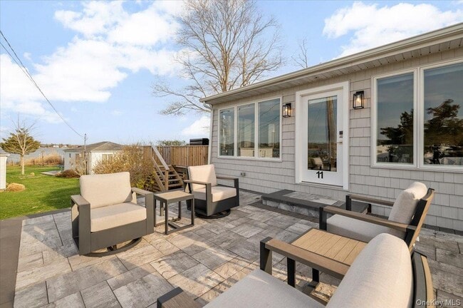 property at 73 W Tiana Rd
