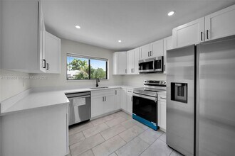 1321 Frizzell Ln NW in Port Charlotte, FL - Building Photo - Building Photo