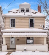 2004 Plainview Ave in Pittsburgh, PA - Building Photo - Building Photo