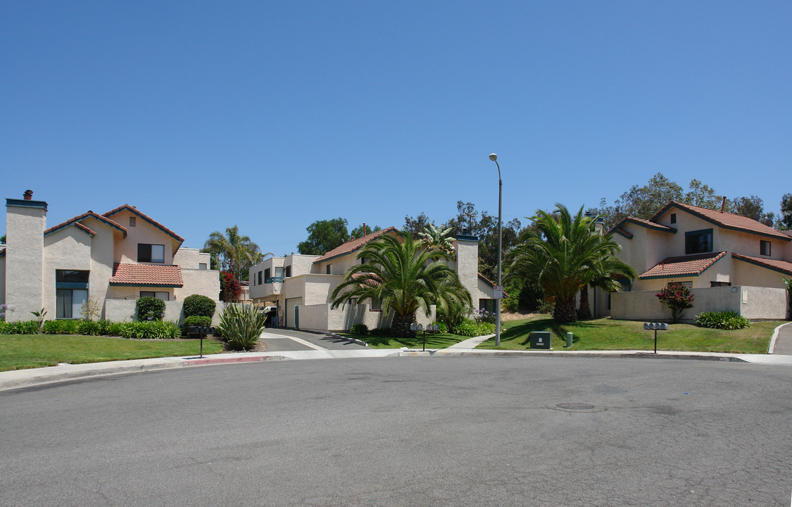 Avenida Las Brisas 4-Plex in Oceanside, CA - Foto de edificio