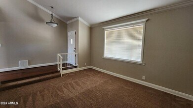 211 E Tremaine Ave in Gilbert, AZ - Building Photo - Building Photo