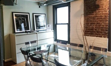 24 Ninth Ave in New York, NY - Building Photo - Building Photo