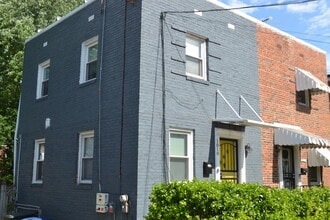 1019 47th St NE in Washington, DC - Building Photo - Building Photo