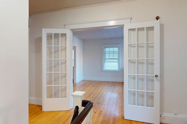 12 Park St in Waltham, MA - Building Photo - Building Photo