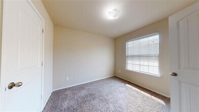 680 Lincoln Ave in Lavon, TX - Building Photo - Building Photo